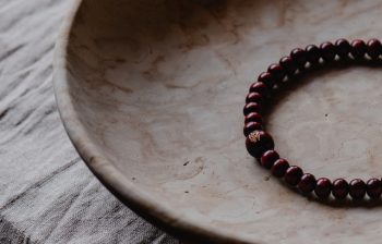 Comment accorder des bracelets vikings avec les tenues du quotidien ?
